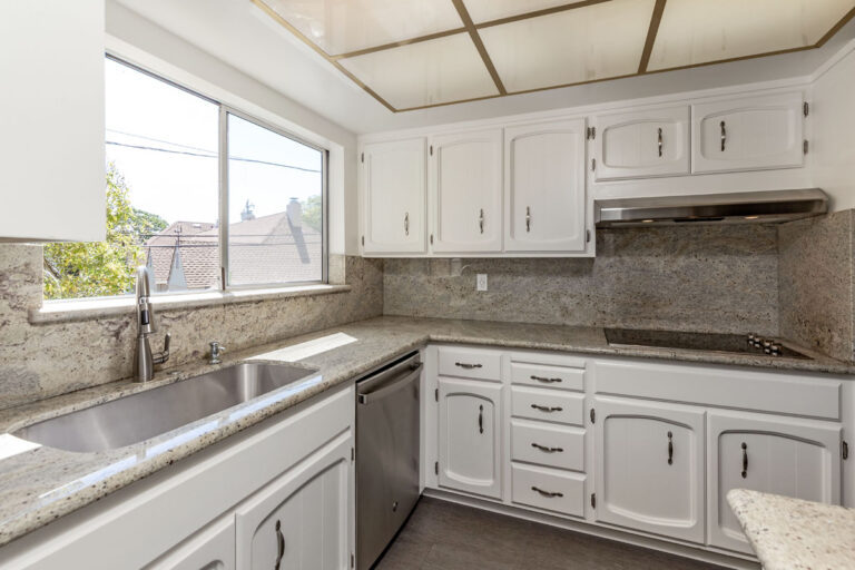 Kitchen (2)