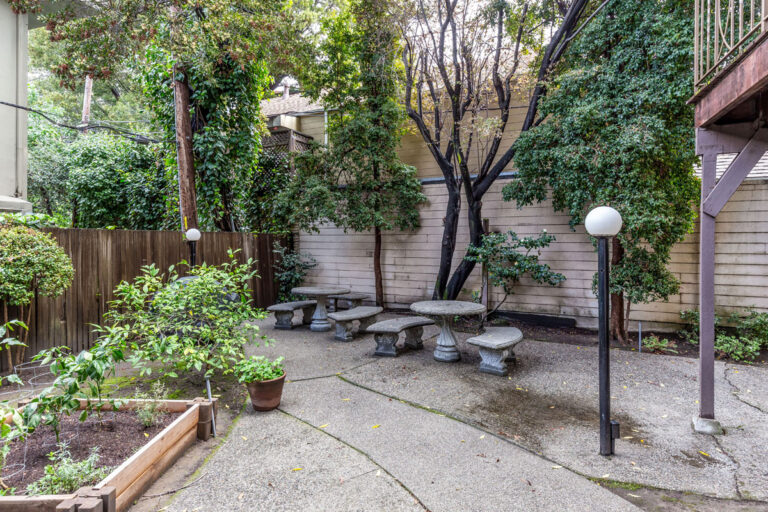 Patio (3)